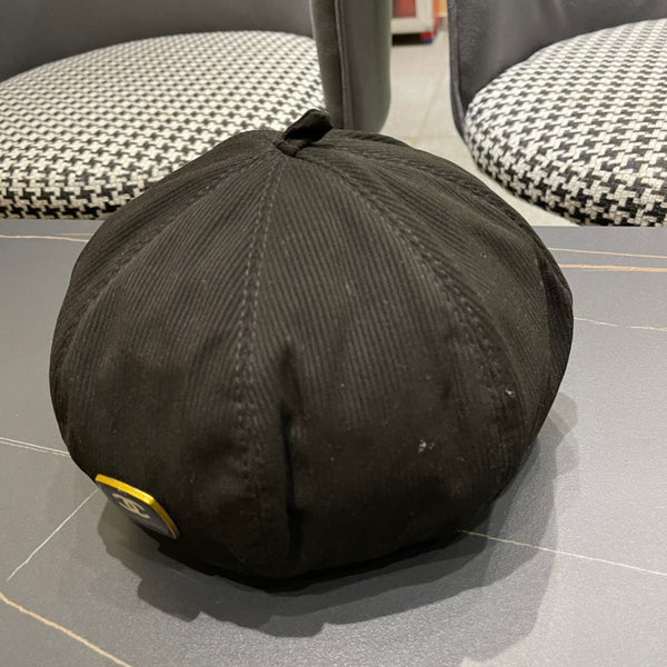 CAPPELLO BASCO IN VELLUTO A COSTE NERO 429844