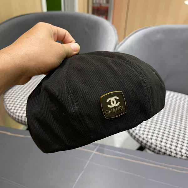 CAPPELLO BASCO IN VELLUTO A COSTE NERO 429844