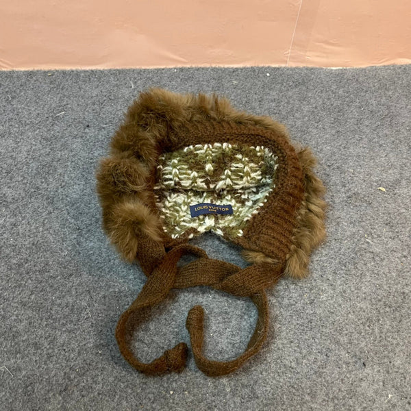 CAPPELLO IN LANA LAVORATA A MAGLIA COLORATO 436581