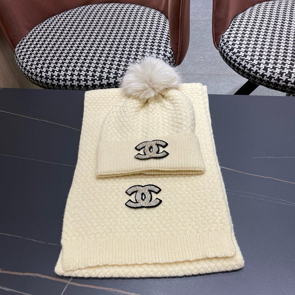 CC Hat Scarf Set Light Beige Cable Knit Fur 481803