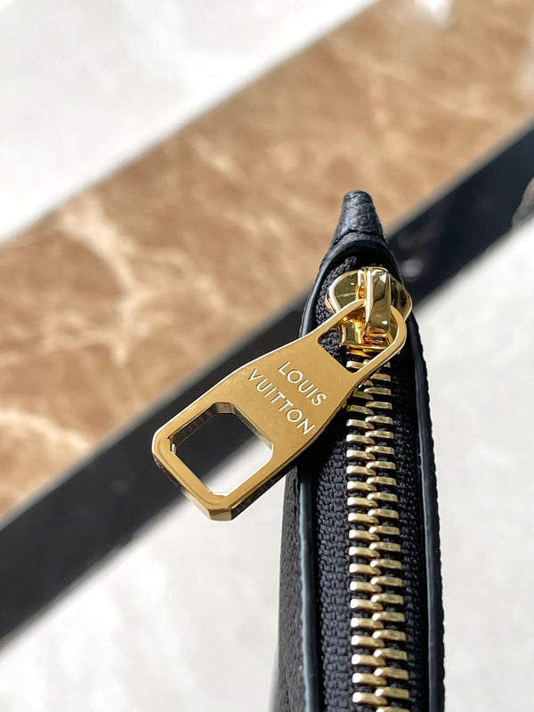 NEVERFULL MM 31 IN PELLE NERA CREMA CON STAMPA MONOGRAMMA