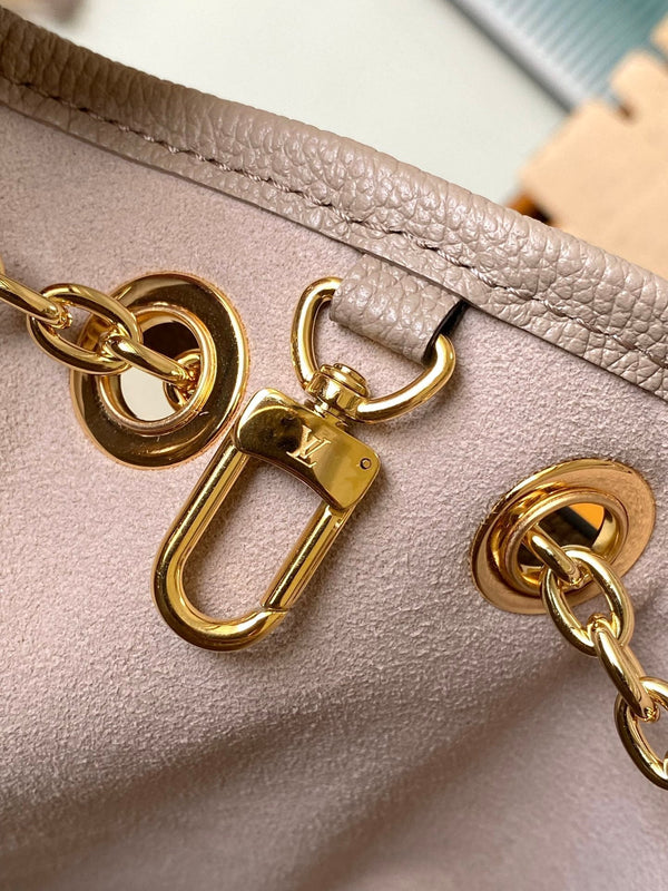 PACCO 28 IN PELLE MONOGRAMMA STAMPATA BIANCO TOURTERELLE CON FERRAMENTA ORO