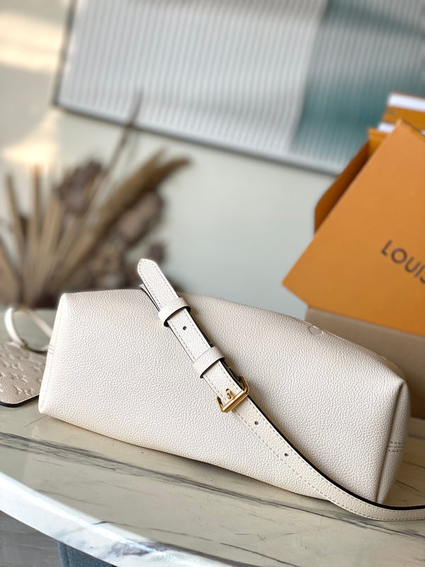 PACCO 28 IN PELLE CREMA CON STAMPA MONOGRAMMA E FERRAMENTA ORO