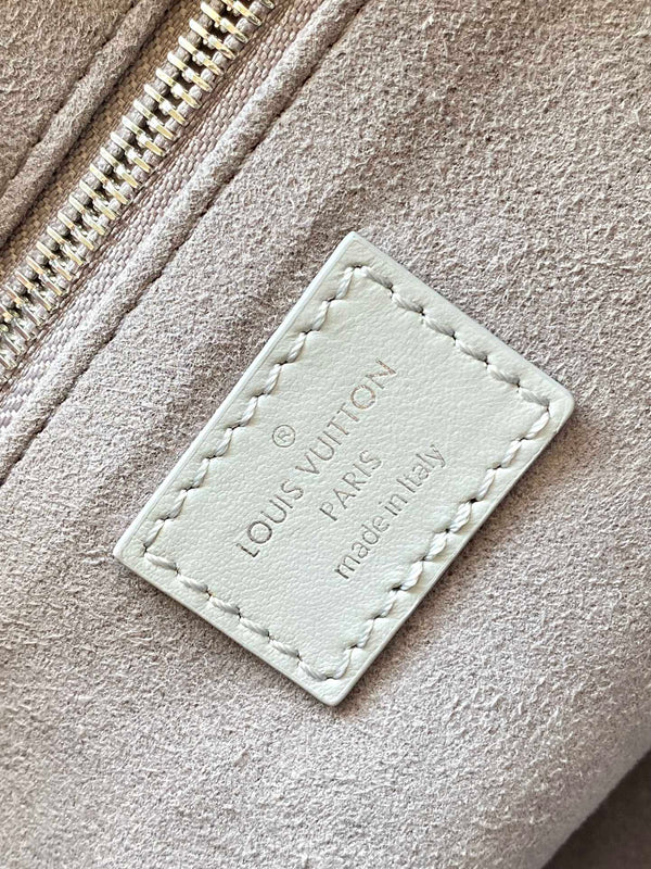 BORSA VIBE 33 IN PELLE DI AGNELLO LUCIDA GRIGIO TRIANON