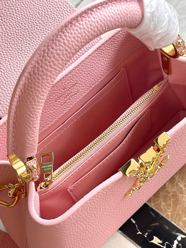 CAPUCINES EAST-WEST MINI 22 IN PELLE DI VITELLO ROSA CIPRIA E FERRAMENTA ORO