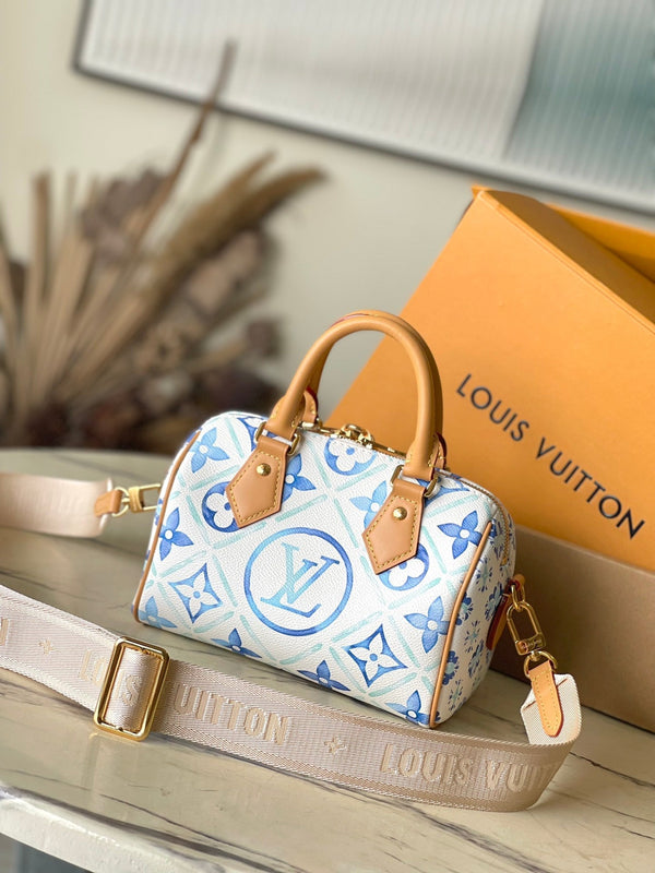 SPEEDY BANDOULIÈRE 20 IN TELA CON PIASTRELLE MONOGRAM BLU LAGUNA E FIBBIA ORO