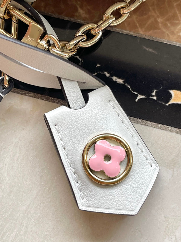 PORTAFOGLIO CON CATENA IVY 23 IN PELLE DI VITELLO TRAFORATA CON MONOGRAMMA BIANCO E FERRAMENTA ORO