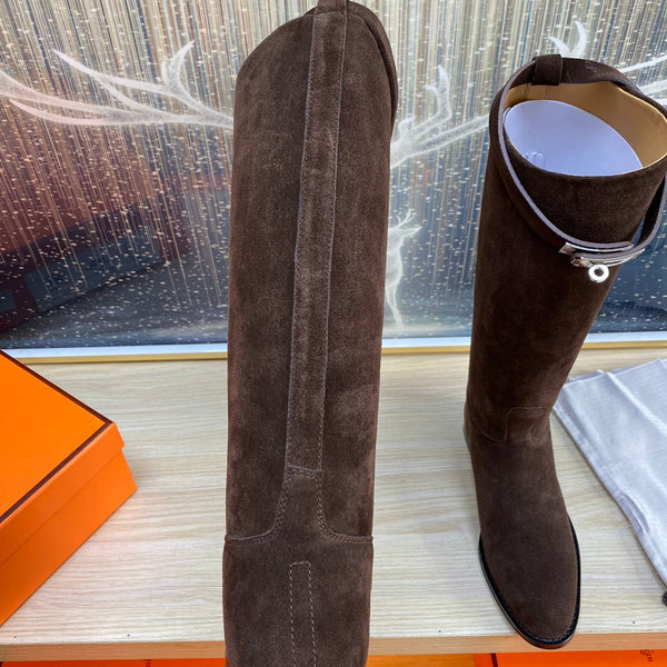 HM Jumping Boot In Chocolate Suede 987474