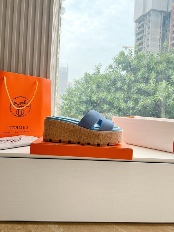 EZE 65 SANDAL SKY BLUE SUEDE