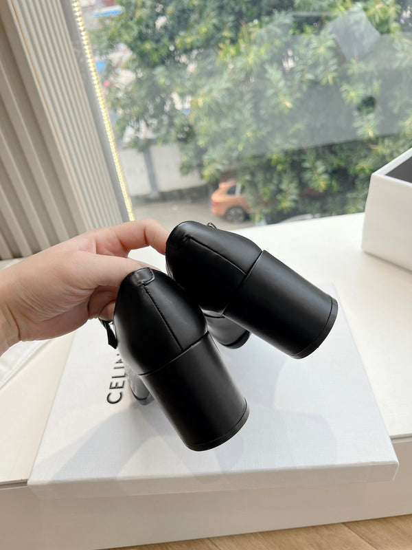 HIGH MARY JANE SHOES IN BLACK CALFSKIN