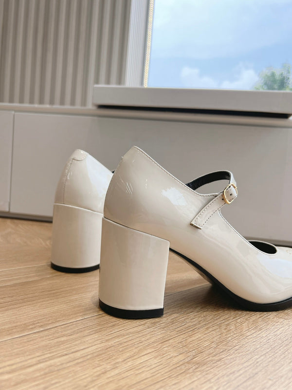 HIGH MARY JANE SHOES IN WHITE PATENT CALFSKIN