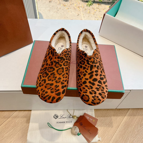 LP Cocooning Floaty Flat Orange Black Leopard Print Wool Fleece Lining And Suede 992982