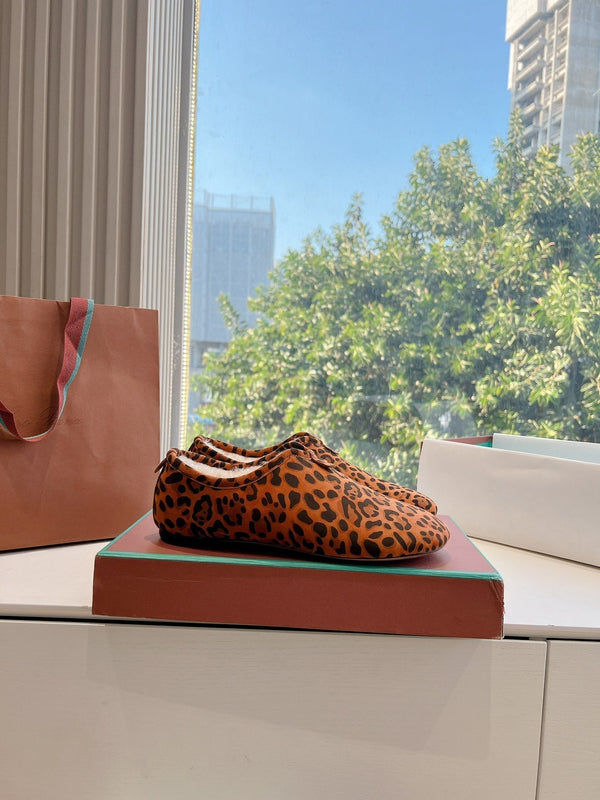 LP Cocooning Floaty Flat Orange Black Leopard Print Wool Fleece Lining And Suede 992982