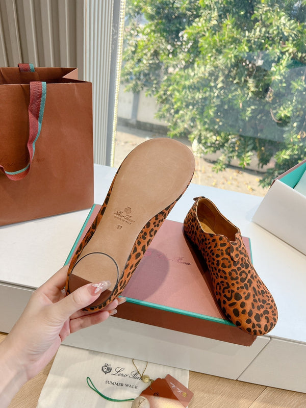 LP Floaty Flat Orange Black Leopard Print Suede 992985