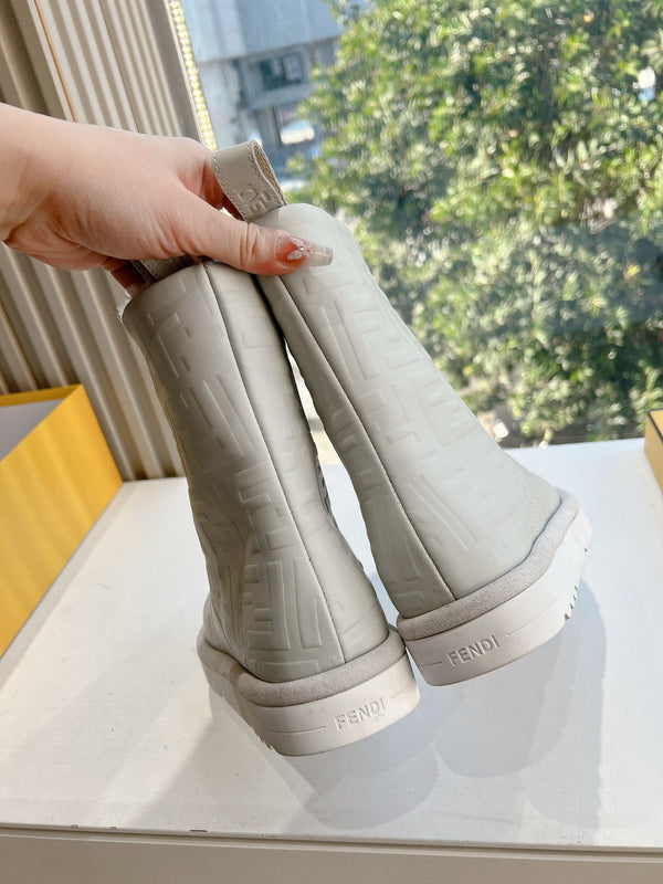 Fendi Apres Chic with FF chamois Boots Grey Cowhide 475231
