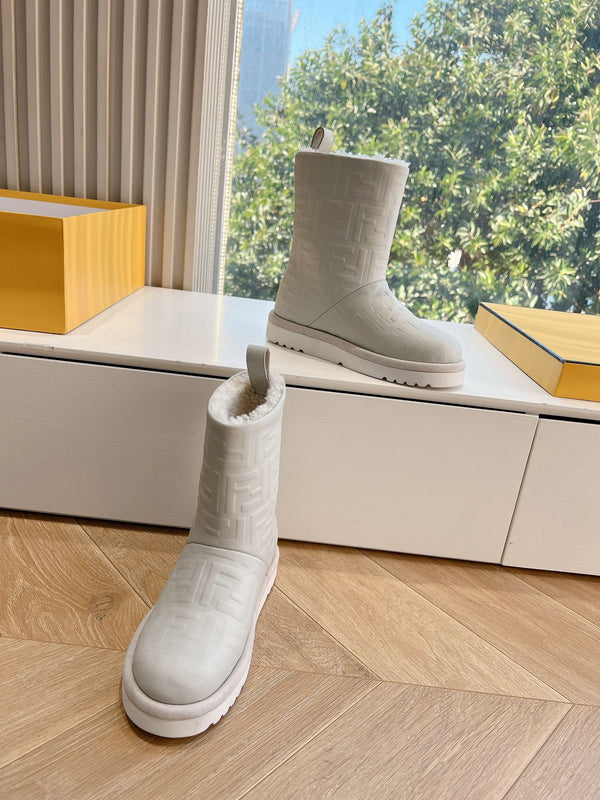 Fendi Apres Chic with FF chamois Boots Grey Cowhide 475231