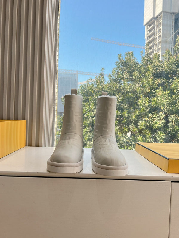 Fendi Apres Chic with FF chamois Boots Grey Cowhide 475231