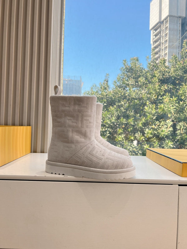 Fendi Apres Chic with FF chamois Boots Light Taupe Suede 475233