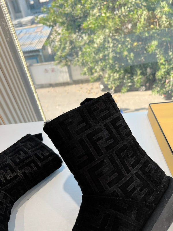 Fendi Apres Chic with FF chamois Boots Black Suede 475232