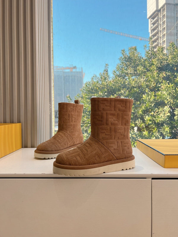 Fendi Apres Chic with FF chamois Boots Brown Suede 475234