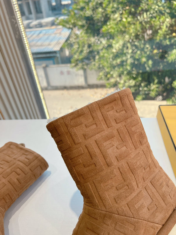 Fendi Apres Chic with FF chamois Boots Brown Suede 475234