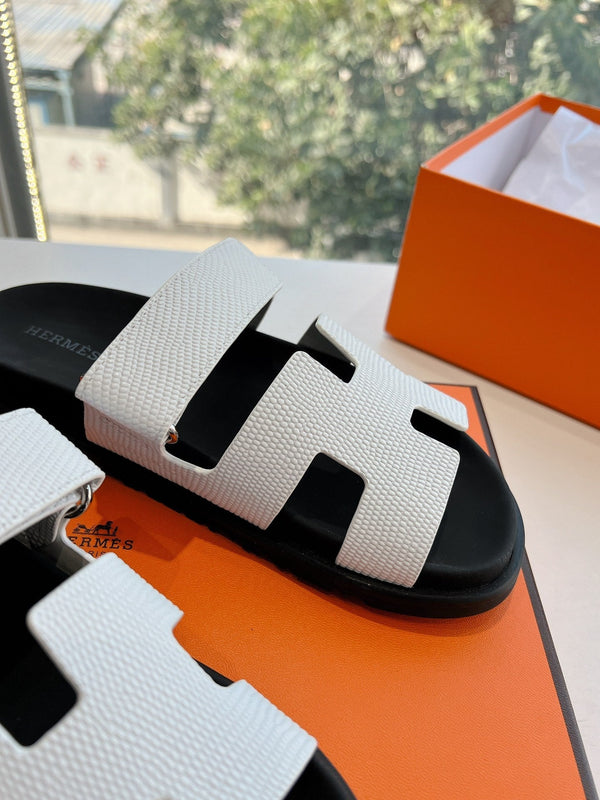 HM Chypre Sandal White Grained Calfskin 202798