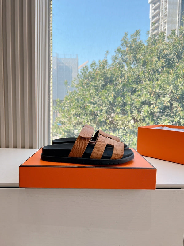 HM Chypre Sandal Brownie Brown Grained Calfskin 202799