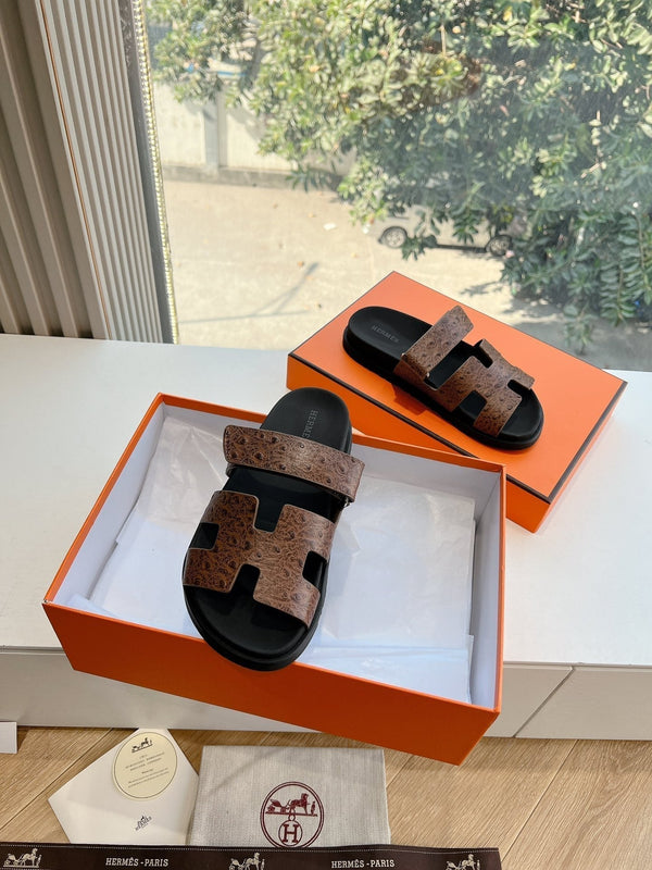 HM Chypre Sandal Walnut Brown Ostrich Leather 202803