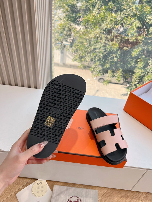 SANDALO CIPRIA IN VITELLO ROSA CHIARO