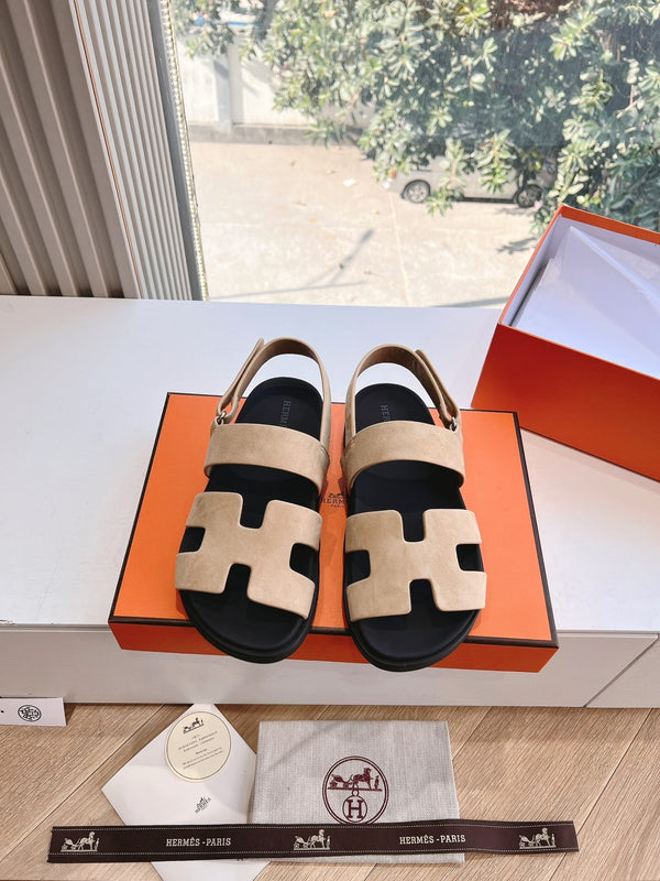 HM 25 Genius Sandal Beige Suede Black Calfskin