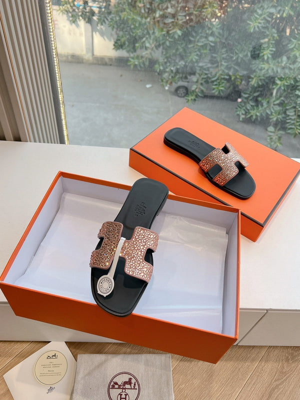 HM 25 Oran Sandal Black Nude Calfskin Rhinestone