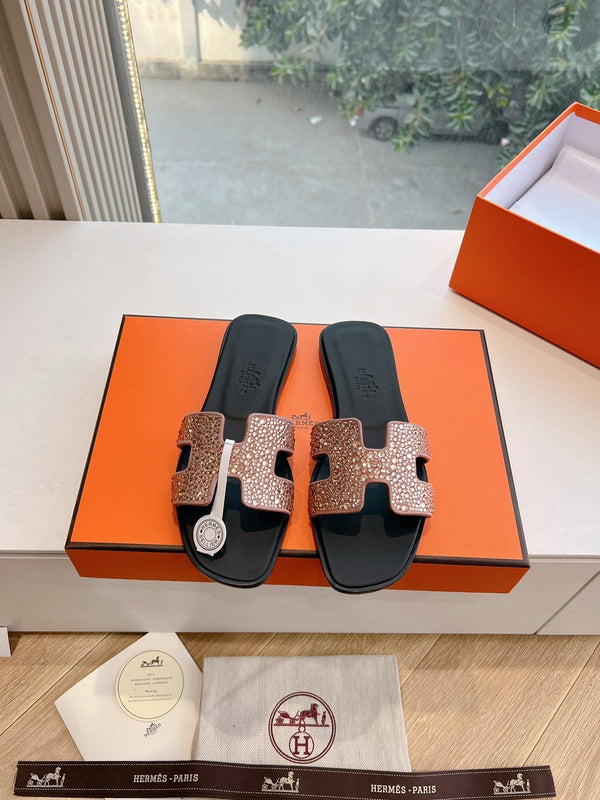 HM 25 Oran Sandal Black Nude Calfskin Rhinestone