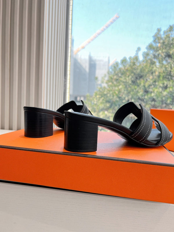 HM 25C Oasis sandal Black Leather 202837