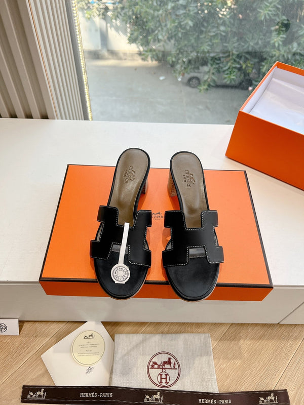 HM 25C Oasis sandal Noir Leather 202839