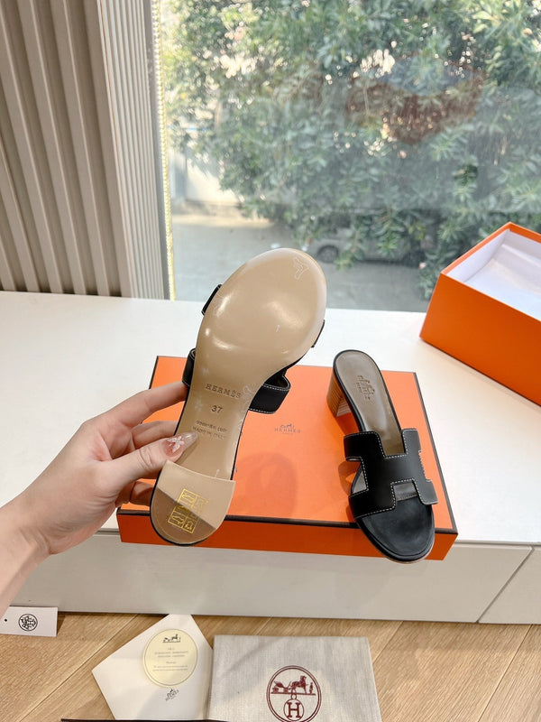 HM 25C Oasis sandal Noir Leather 202839