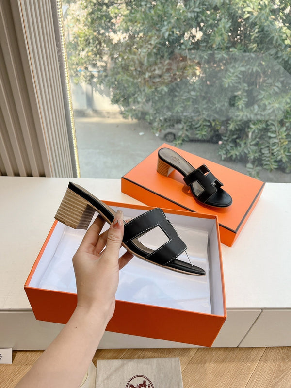 HM 25C Oasis sandal Noir Leather 202839