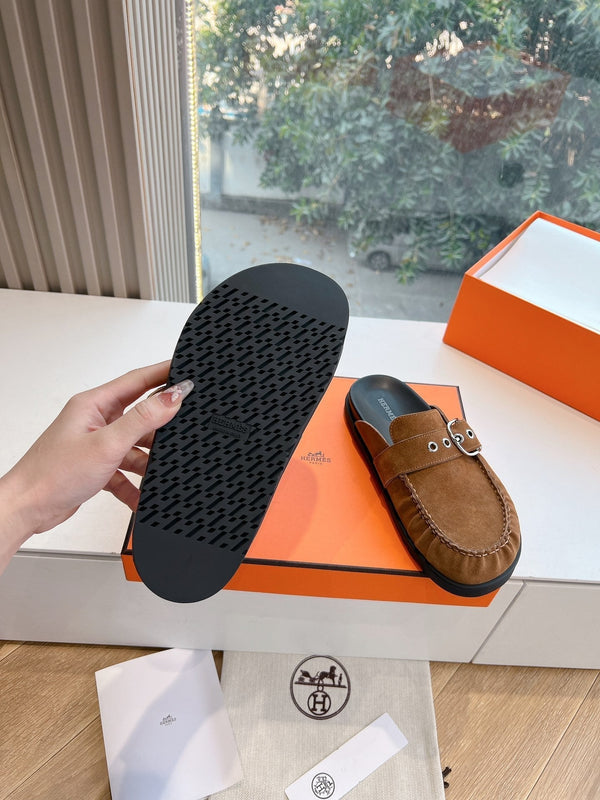 HM 25 Key Mule Gold Suede