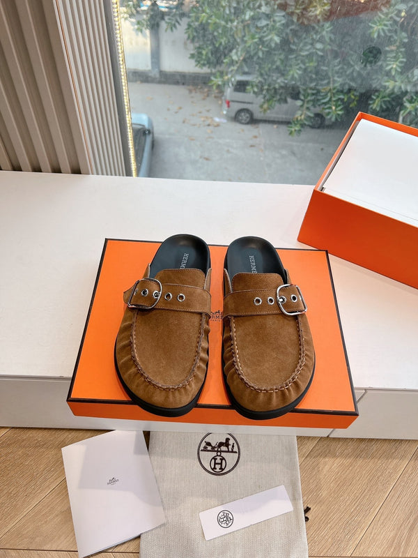 HM 25 Key Mule Gold Suede