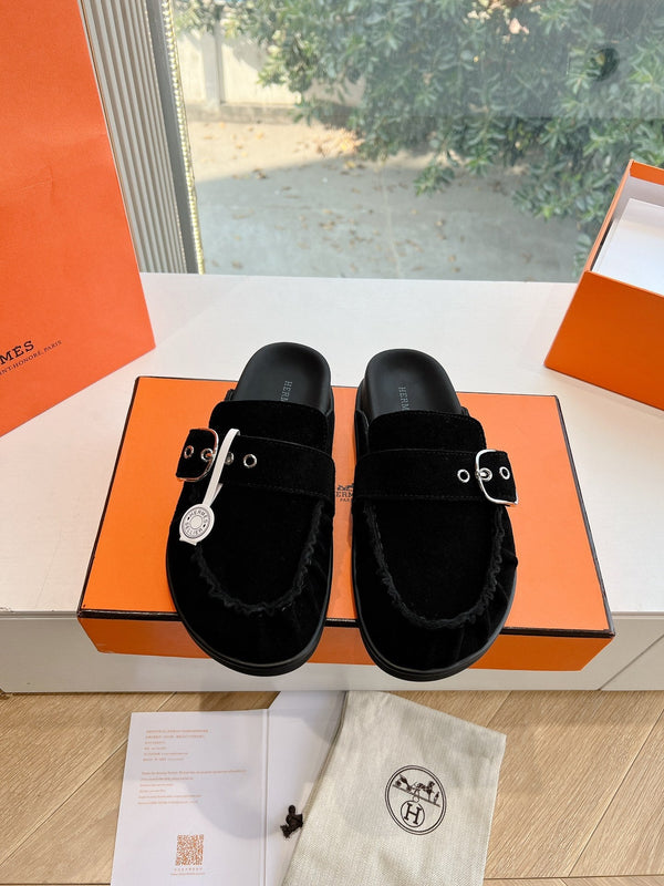 HM 25 Key Mule Black Suede