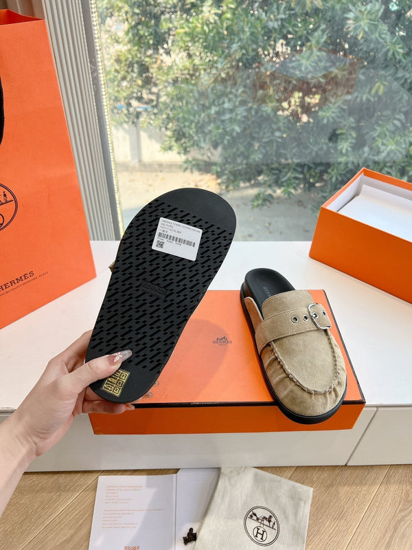 HM 25 Key Mule Light Grey Suede