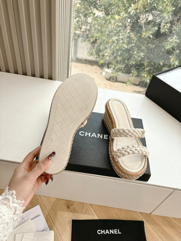 CC Sandals Cream original braided 6cm lambskin 202893