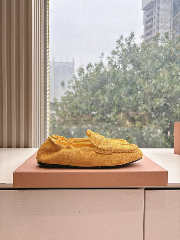 Miu G027 Orange Suede leather Loafer 223899