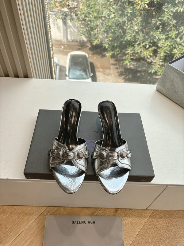 CAGOLE MID-HEEL MULES IN SILVER METALLIC CALFSKIN