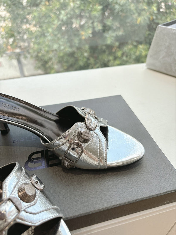 CAGOLE MID-HEEL MULES IN SILVER METALLIC CALFSKIN