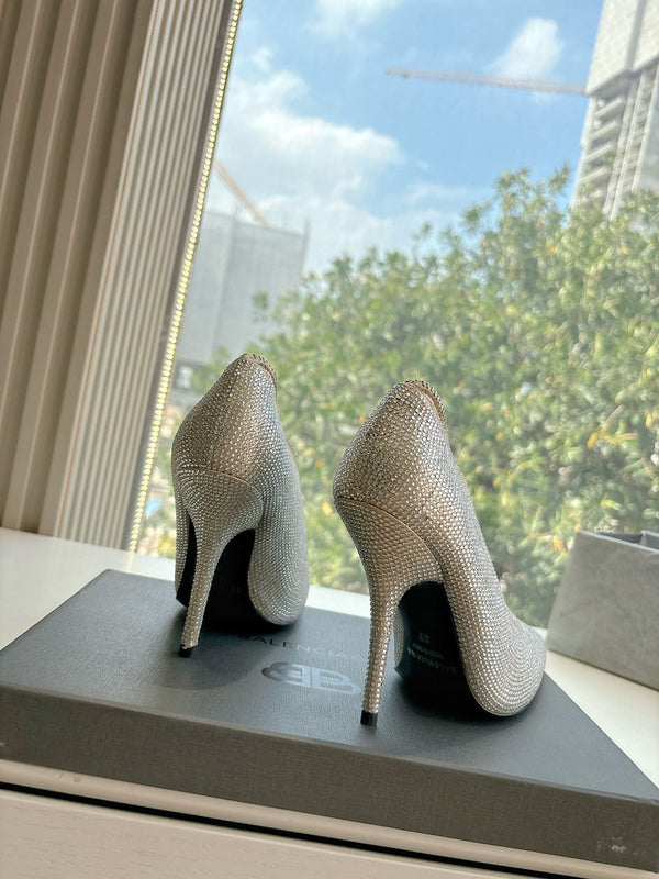 ZIPPER POINTED-TOE HIGH PUMPS IN BEIGE SUEDE ATTACHED SILVER CRYSTAL