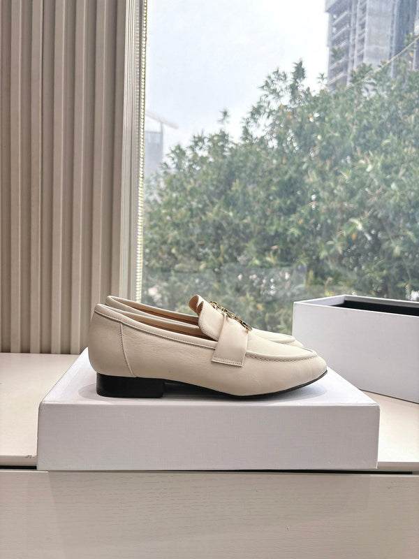 CELINE Buckle Triomphe Loafers White Leather 285957