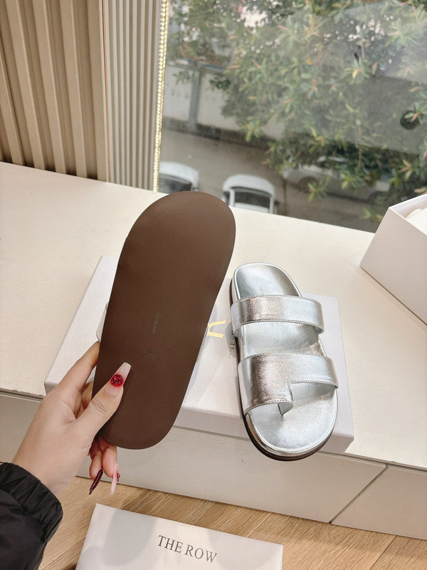 Hugh Sandal in Silver Metallic Cowhide 286183