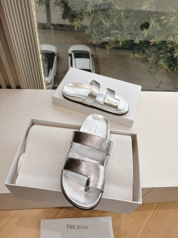 Hugh Sandal in Silver Metallic Cowhide 286183
