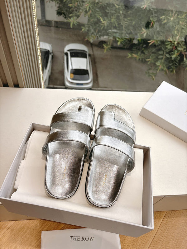 Hugh Sandal in Silver Metallic Cowhide 286183