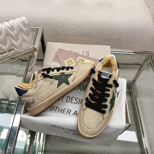 SNEAKERS BALL STAR IN PELLE DI VITELLO BEIGE RODEO DUST CON LINGUETTA BLU CON STELLA VERDE